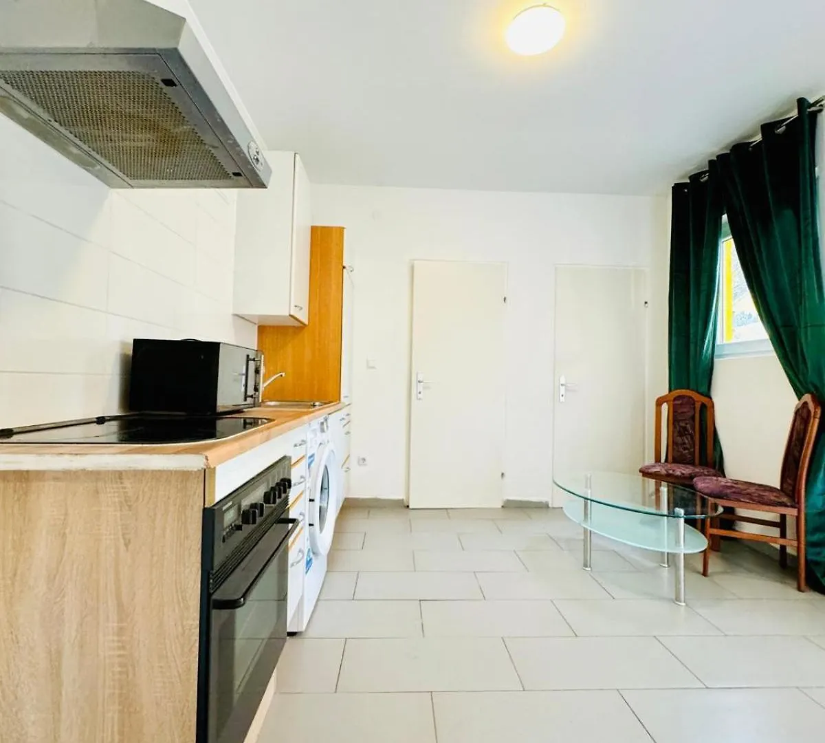 Chic 2Br Apt For 6 Person Direct City Access Vienna 0*,  Austria